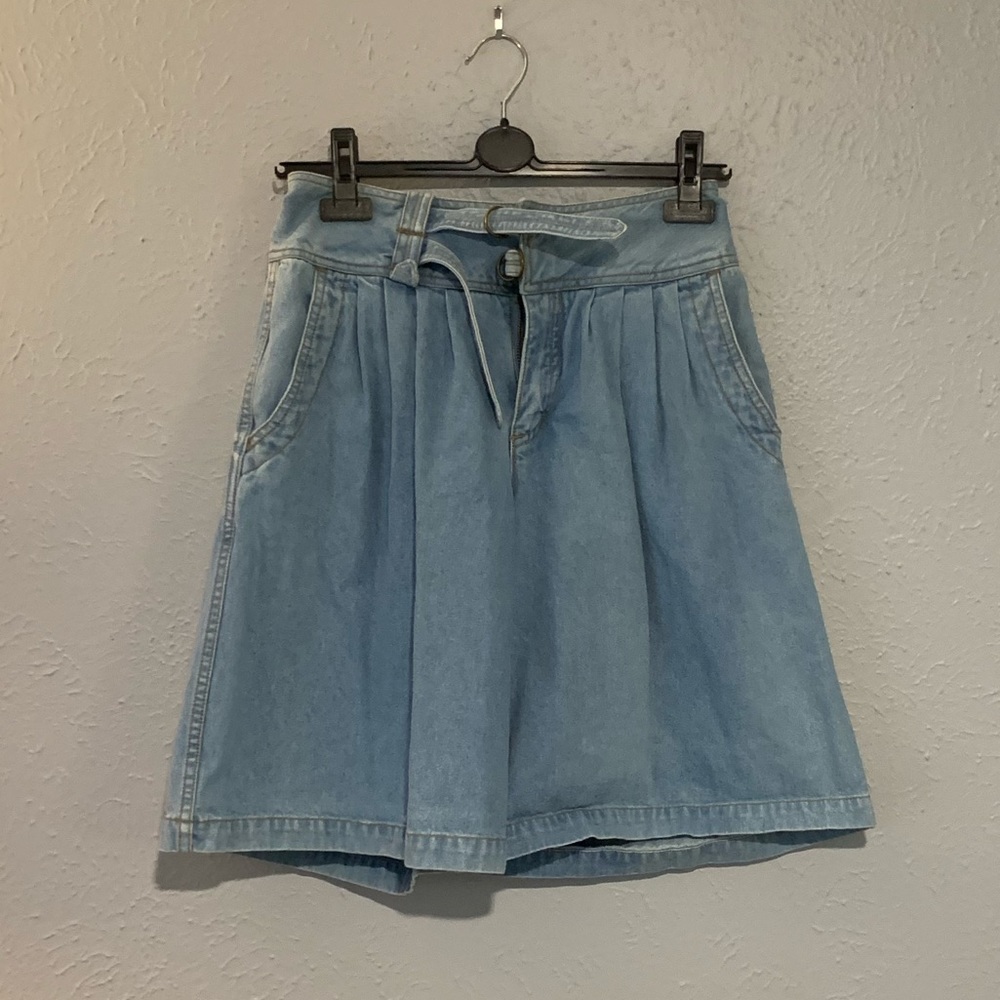 *Vintage* Pleated Jean Shorts